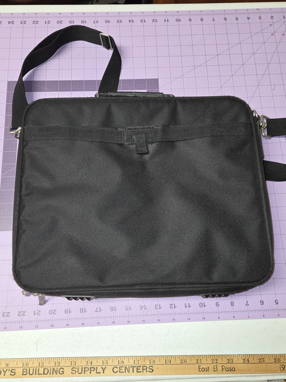 Targus Black Laptop Briefcase Messenger Bag Padded 15